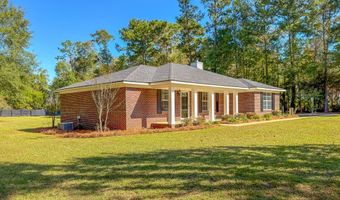214 Riverchase Dr, Bainbridge, GA 39819