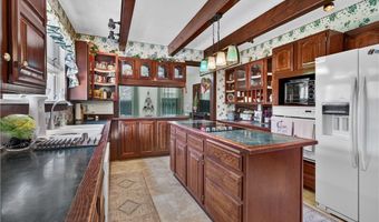 156 Woodhill Dr, Amherst, OH 44001