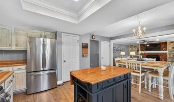 554 Lering Ct, Ballwin, MO 63011
