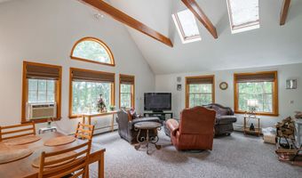 68 Merrimack Rd, Amherst, NH 03031