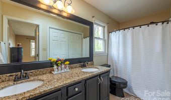 46 Foxberry Dr, Arden, NC 28704