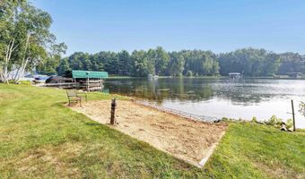 N1575 SILVER CANOE Road, Keshena, WI 54135