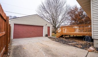 103 12th St SE, Altoona, IA 50009