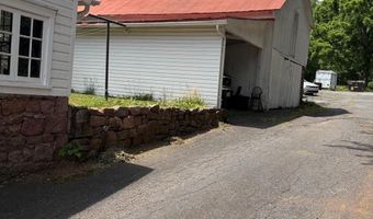 84-86 W MAIN St, Adamstown, PA 19501
