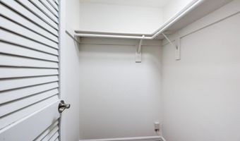 1101 S ARLINGTON RIDGE Rd S 208, Arlington, VA 22202