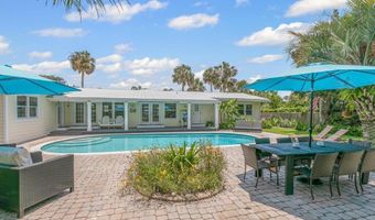 1420 E COAST Dr, Atlantic Beach, FL 32233