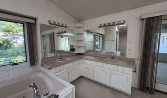 2503 E HARMON St, Appleton, WI 54915