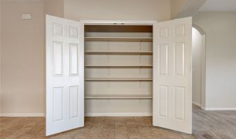 484 Punto Vallata Dr, Henderson, NV 89011