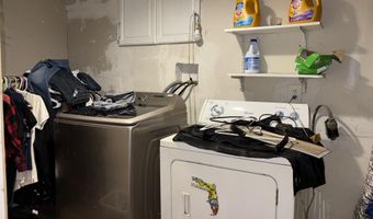 3117 Sora Ave, Audubon Park, KY 40213