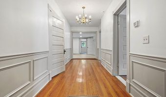 135 Holmes St, Barnesville, GA 30204