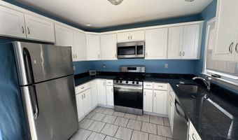 409 Pond St, Bridgeport, CT 06606