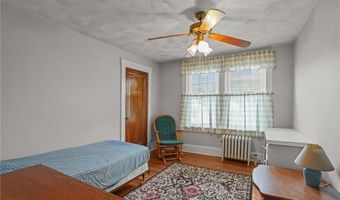 64 Dyer Ave, East Providence, RI 02915