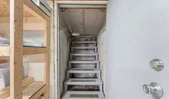 588 Newport Ave, Attleboro, MA 02703