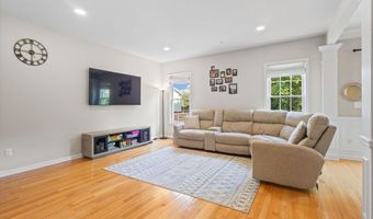 71 Kendall Ct 71, Bedford, MA 01730