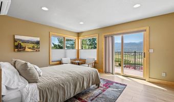 1320 N Mountain Ave, Ashland, OR 97520