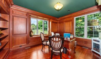 2086 Valleyview Dr, Ann Arbor, MI 48105