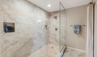 701 Fino Gln, Escondido, CA 92025