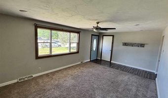 105 E 13TH St, Bayard, NE 69334