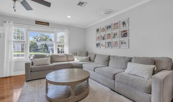 745 Halliard Ave, Beachwood, NJ 08722