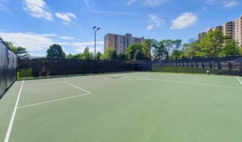 203 YOAKUM Pkwy 910, Alexandria, VA 22304