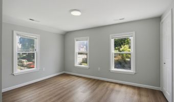 11 Bell St, Bridgeport, CT 06610