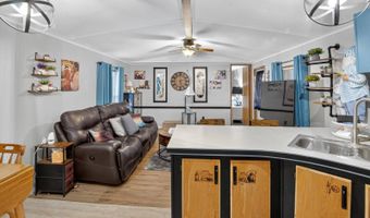 26 Leisure Dr, Auburndale, FL 33823