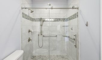 1523 N Patton Ave, Arlington Heights, IL 60004