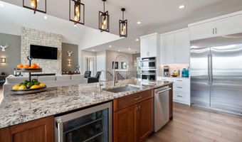 281 Lakeshore Dr, American Falls, ID 83211