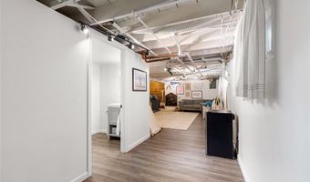 15 Berwick Pl, East Providence, RI 02916