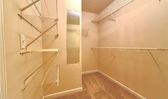 6215 Crested Moss Dr, Alpharetta, GA 30004