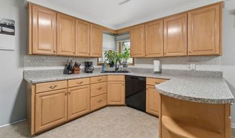 620 W SUNSET Ave, Appleton, WI 54911