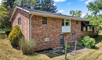 494 Angela Dr, Aliquippa, PA 15001