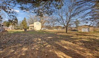 1121 26th St, Allegan, MI 49010