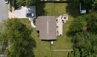 8014 KIDD St, Alexandria, VA 22309