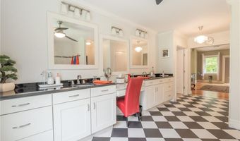 789 Natick Ave, Cranston, RI 02921