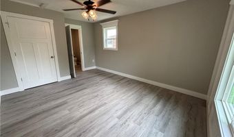 2318 N Lakeview Dr, Austin, IN 47102