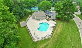 2208 Applewood Ct, Ann Arbor, MI 48103