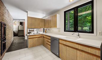 1406 ELLENGLEN Rd, Baltimore, MD 21286