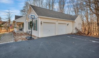 173 Coles Rd, Cromwell, CT 06416