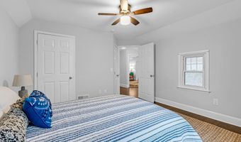 18 Middletown Ave, Atlantic Highlands, NJ 07716