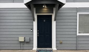 325 MATOT St B, Brookings, OR 97415
