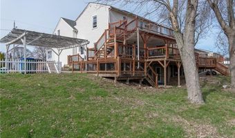 40 Cedar St, Johnston, RI 02919
