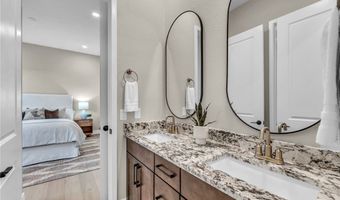 11127 ROLLING VISTA Dr, Las Vegas, NV 89135