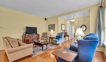 143 Sylvan Lake Blvd, Bayville, NJ 08721