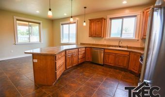 155 N 1st St W, Cowley, WY 82420