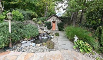 191 Cherry Ln, Airmont, NY 10952