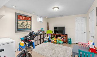 118 21st St SW, Altoona, IA 50009