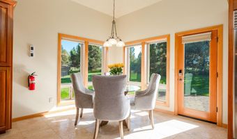 20960 Royal Oak Cir, Bend, OR 97701