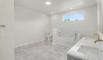 6601 April Bayou Dr, Biloxi, MS 39532