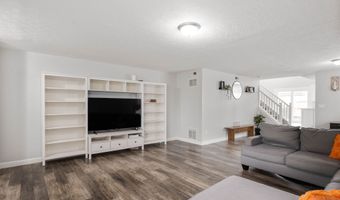 1015 Pebble Ct, Anderson, IN 46013